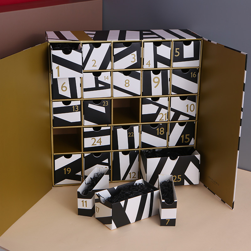 Pull box