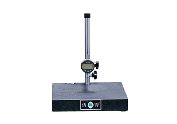 Hole measuring instrument